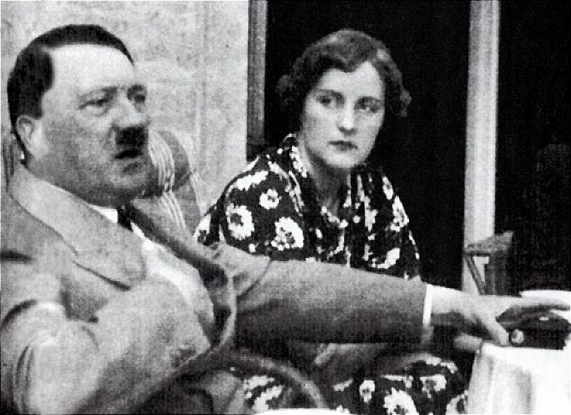 Newspaper says it has the diary of Hitler's British girlfriend