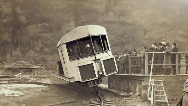 The 1910 monorail that used gyroscopes to stay upright
